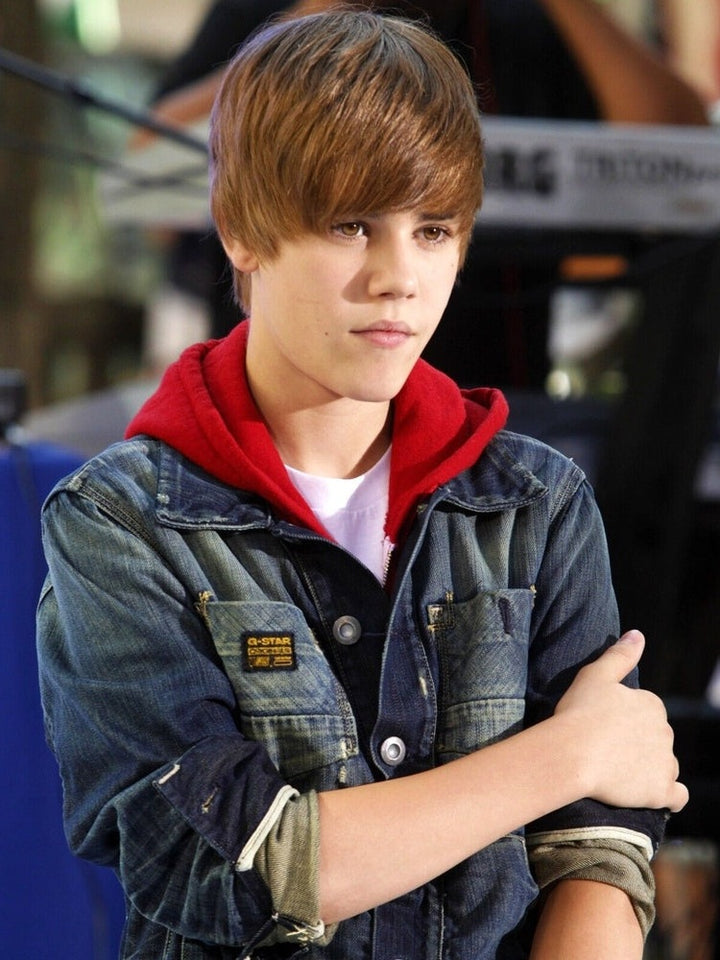 Justin Bieber Early Career 8.5 x 11 Candid Color Photograph Art Print Photo Collectibles:Photographic Images:Photographs Style Your Walls