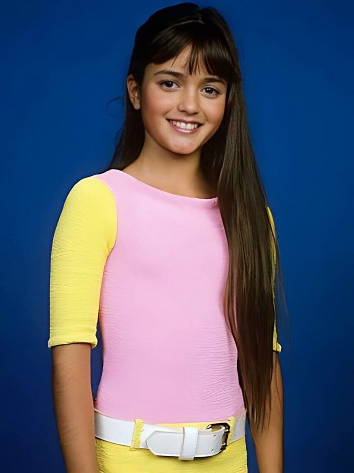 Danica McKellar "The Wonder Years" 8.5 x 11 Candid Color Photograph Art Print Collectibles:Photographic Images:Photographs Style Your Walls