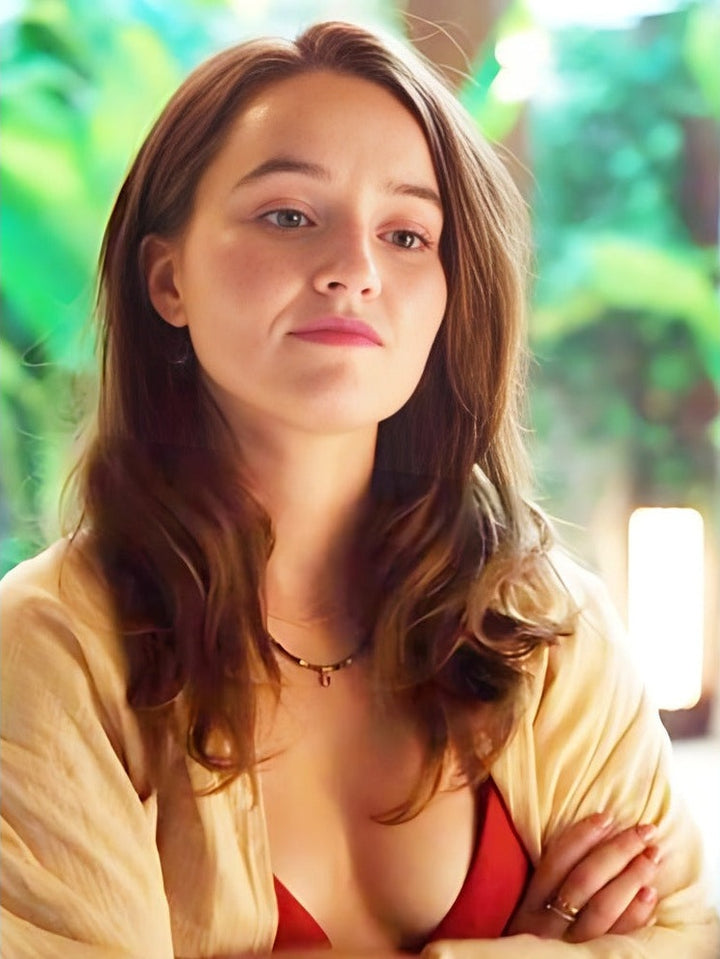 Kaitlyn Dever 8.5 x 11 Candid Color Photograph Art Print Photo Picture Collectibles:Photographic Images:Photographs Style Your Walls