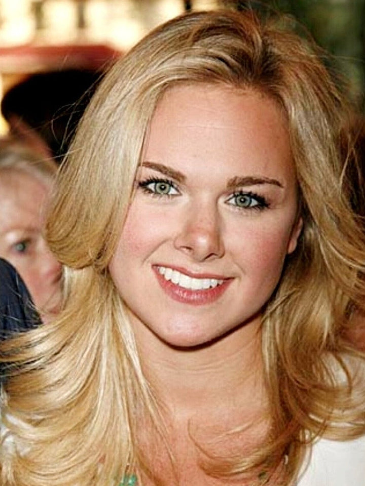 Laura Bell Bundy 8.5 x 11 Candid Color Photograph Art Print Photo Collectibles:Photographic Images:Photographs Style Your Walls