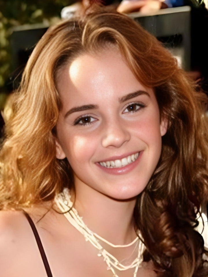 Emma Watson 8.5 x 11 Candid Color Photograph Art Print Photo Collectibles:Photographic Images:Photographs Style Your Walls