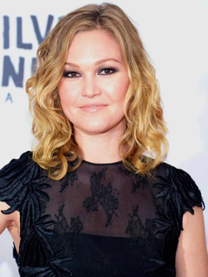 Julia Stiles 8.5 x 11 Candid Color Photograph Art Print Photo Collectibles:Photographic Images:Photographs Style Your Walls